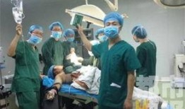 医生取出鼻屎的爆料视频,专业手法引网友热议