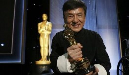 成龙最新爆料,揭秘演艺生涯背后的心酸与辉煌